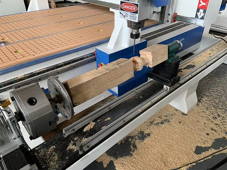 工場供給高精度木工彫刻機木材4軸CNCルーター - Woodworking Routers のレビューと価格